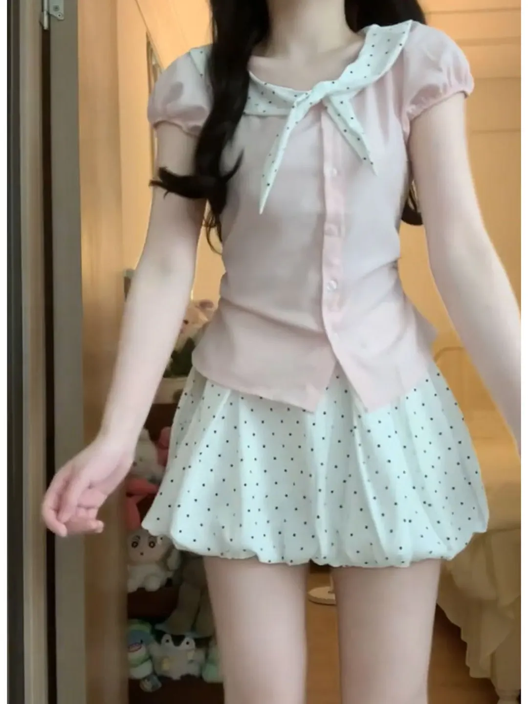 French Style Bubble Sleeve Floral Print Two-Piece Set Gentle Wind Summer Outfit Short Skirt Comfortable Cotton High Waist
French Style Bubble Sleeve Floral Print Two-Piece Set Gentle Wind Summer Outfit Short Skirt Comfortable Cotton High Waist