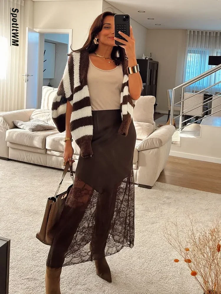 Женская однотонная кружевная мини-юбка, элегантная плиссированная короткая свободная юбка с завязкой на талии, модные женские летние вечерние сексуальные халаты 2023 года
Женская однотонная кружевная мини-юбка, элегантная плиссированная короткая свободная юбка с завязкой на талии, модные женские летние вечерние сексуальные халаты 2023 года