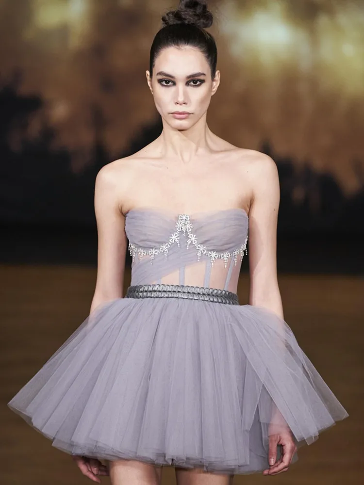 Women Summer Sexy Strapless Backless Diamonds Pleated Mini Ball Gowns Bodycon Gowns Dress 2023 Elegant Evening Party Club Dress
Women Summer Sexy Strapless Backless Diamonds Pleated Mini Ball Gowns Bodycon Gowns Dress 2023 Elegant Evening Party Club Dress