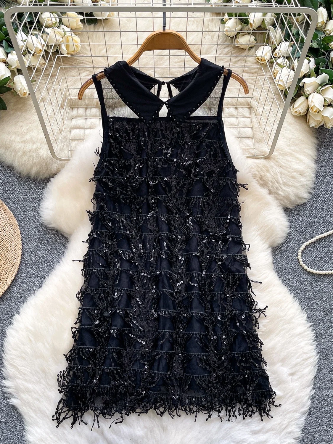 Mesh Off-Shoulder Sequin Dress Women's Summer Sleeveless A-Line Skirt High Waist City Commute Light Luxury Style
Mesh Off-Shoulder Sequin Dress Women's Summer Sleeveless A-Line Skirt High Waist City Commute Light Luxury Style