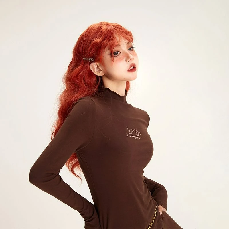 Новая модная парная футболка в стиле Майяра, топ кофейного цвета с полувысоким воротником и длинными рукавами, базовый слой для женщин, осень 2026 г.
Новая модная парная футболка в стиле Майяра, топ кофейного цвета с полувысоким воротником и длинными рукавами, базовый слой для женщин, осень 2026 г.