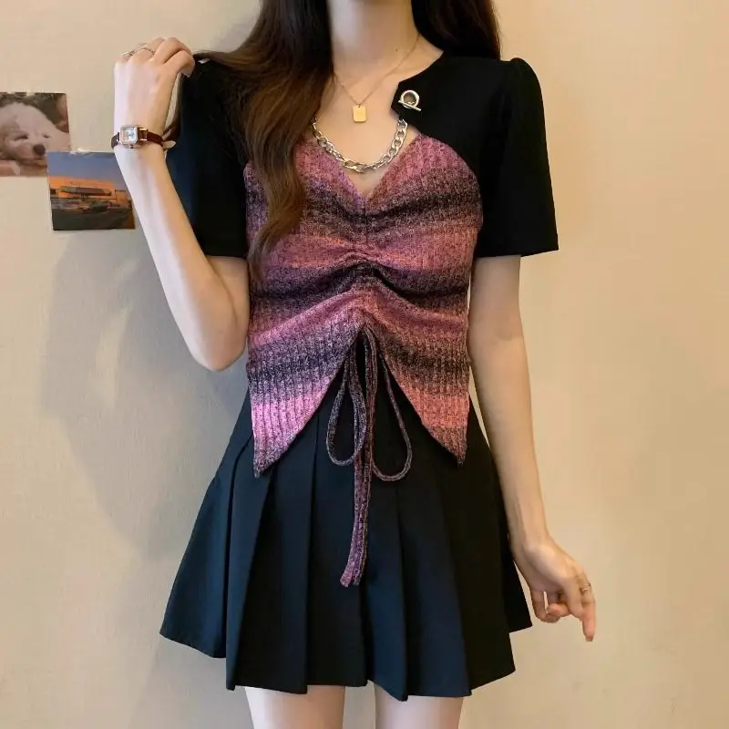 Fashion Irregular Chain Pullovers Summer Fake Two Pieces Spliced Female Clothing Short Sleeve American Retro Shirring T-shirt
Fashion Irregular Chain Pullovers Summer Fake Two Pieces Spliced Female Clothing Short Sleeve American Retro Shirring T-shirt