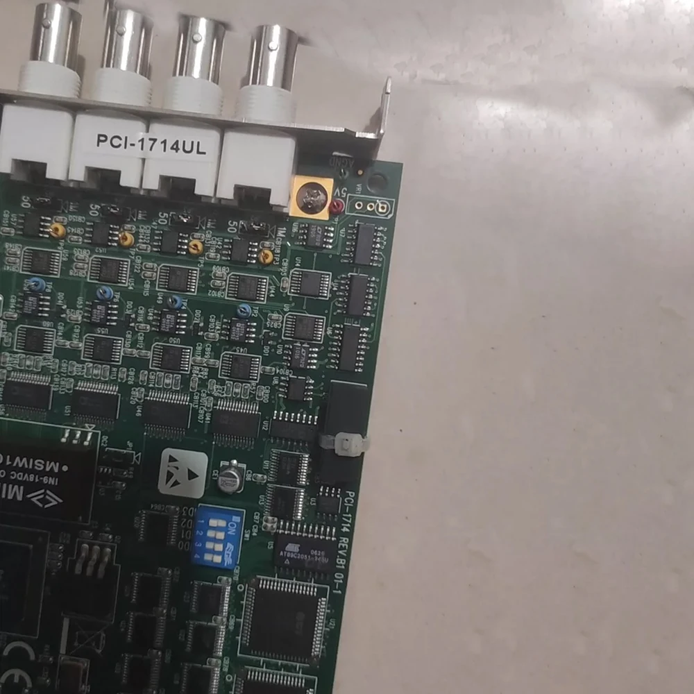 Data acquisition card PCI-1714UL PCI-1714 REV.B1 01-1
Data acquisition card PCI-1714UL PCI-1714 REV.B1 01-1