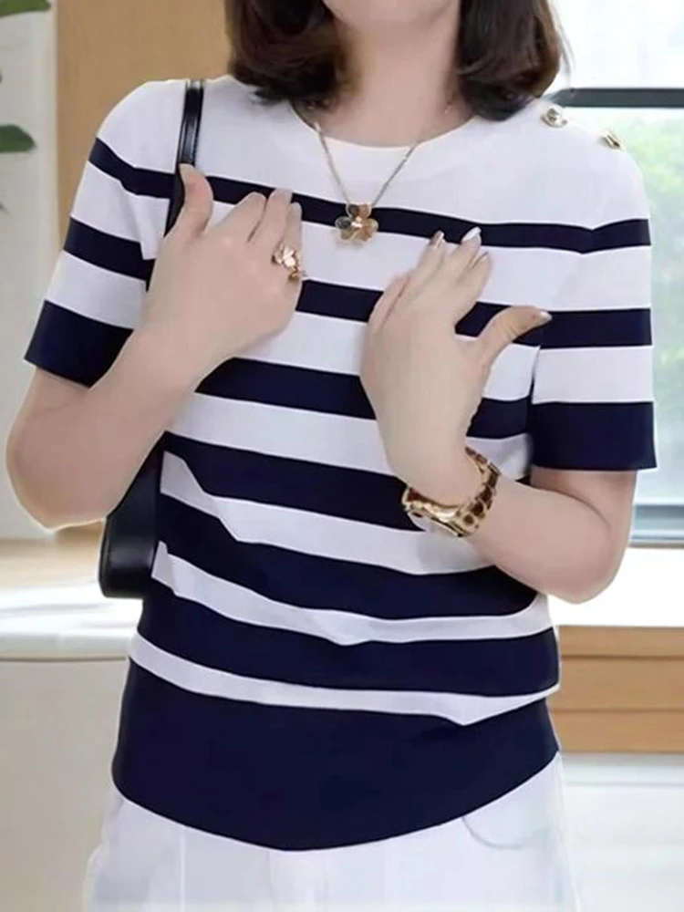 Unique Color Blo Stripe ort Sve Knitted Sweater for Women Summer Slimming Faionable Korean Sle round Ne Top
Unique Color Blo Stripe ort Sve Knitted Sweater for Women Summer Slimming Faionable Korean Sle round Ne Top