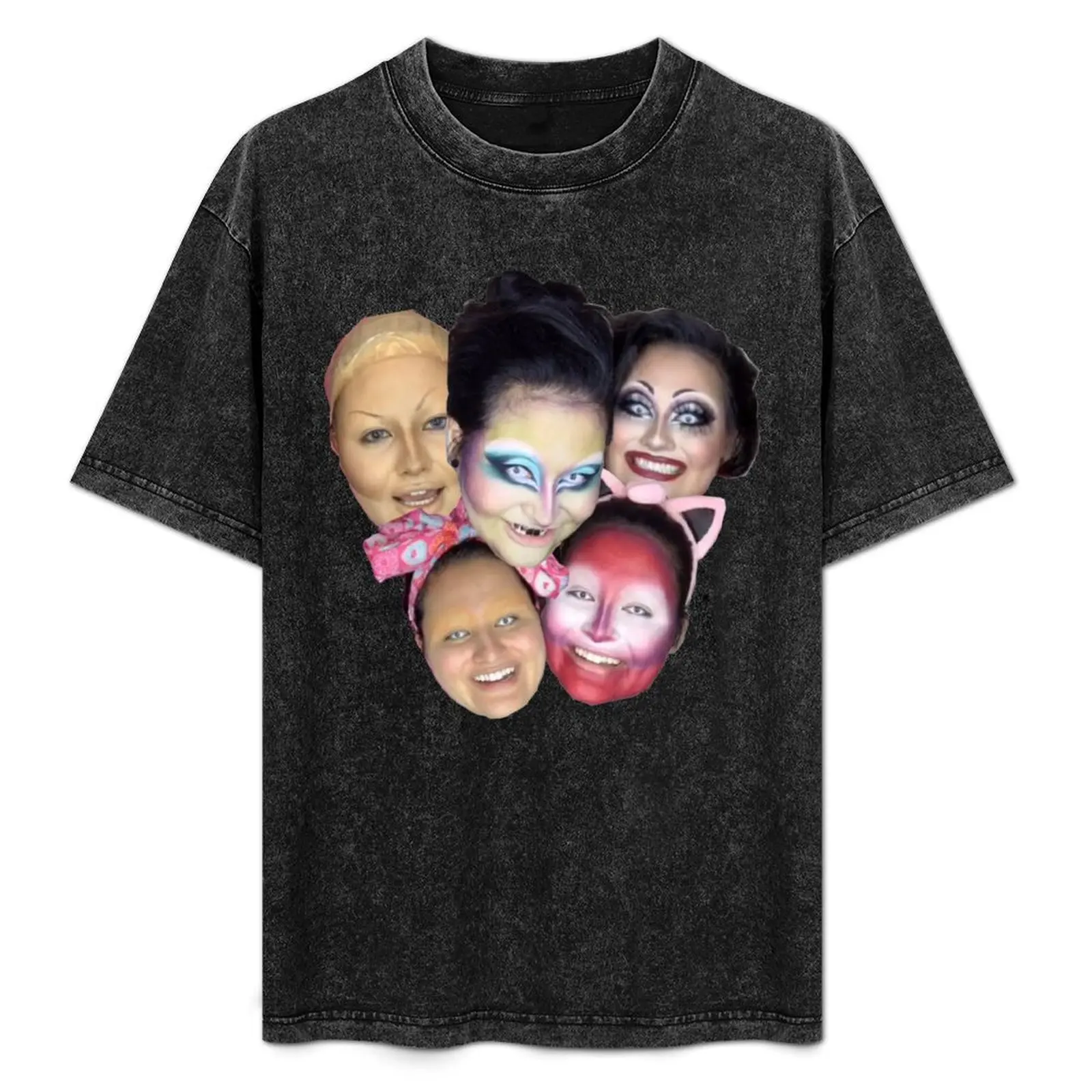 cursed T-Shirt Minimal Art Print T-Shirt
cursed T-Shirt Minimal Art Print T-Shirt