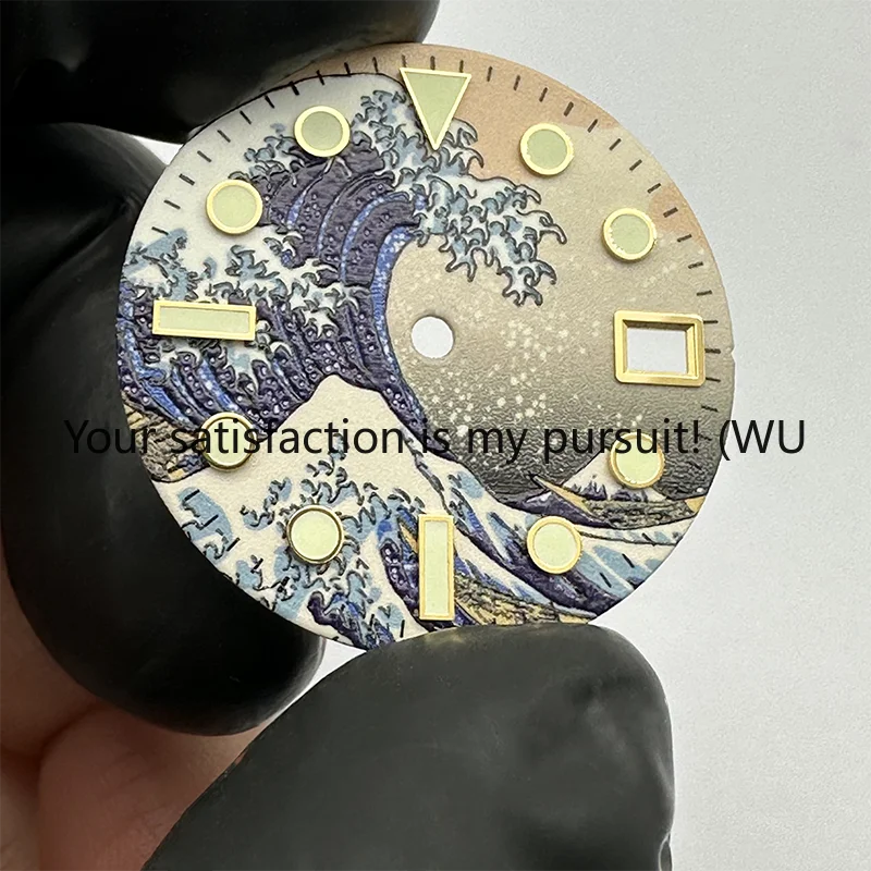 Подходит для часов Kanagawa Wave Dial 28,5 мм, модифицированного подходит для часов Seiko, буквально NH35/36/4R6R7S.
Подходит для часов Kanagawa Wave Dial 28,5 мм, модифицированного подходит для часов Seiko, буквально NH35/36/4R6R7S.