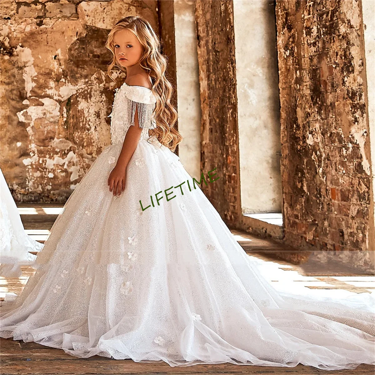 Luxury Princess Off Shoulder Tassel Beading Ball Gown Flower Girl Dress 2024 Pageant Birthday Party Baptism First Communion Gown
Luxury Princess Off Shoulder Tassel Beading Ball Gown Flower Girl Dress 2024 Pageant Birthday Party Baptism First Communion Gown