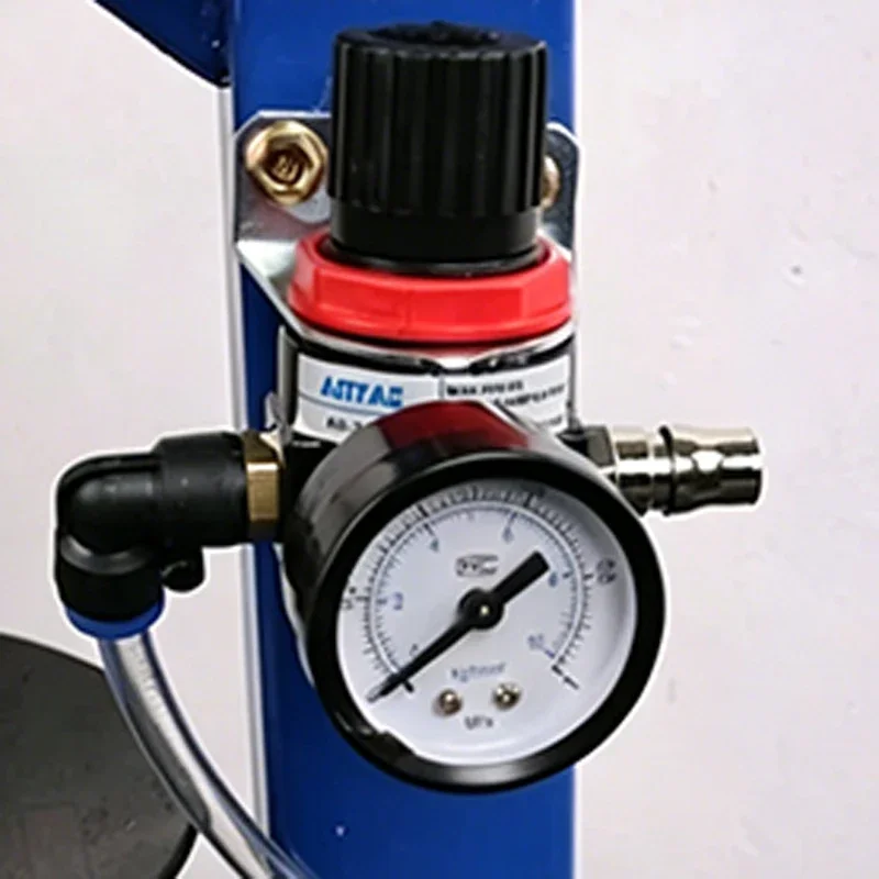 Upgraded pneumatic bearing oiler, fully automatic universal type, suitable for bearings of all sizes, wheel maintenance tool.
Upgraded pneumatic bearing oiler, fully automatic universal type, suitable for bearings of all sizes, wheel maintenance tool.