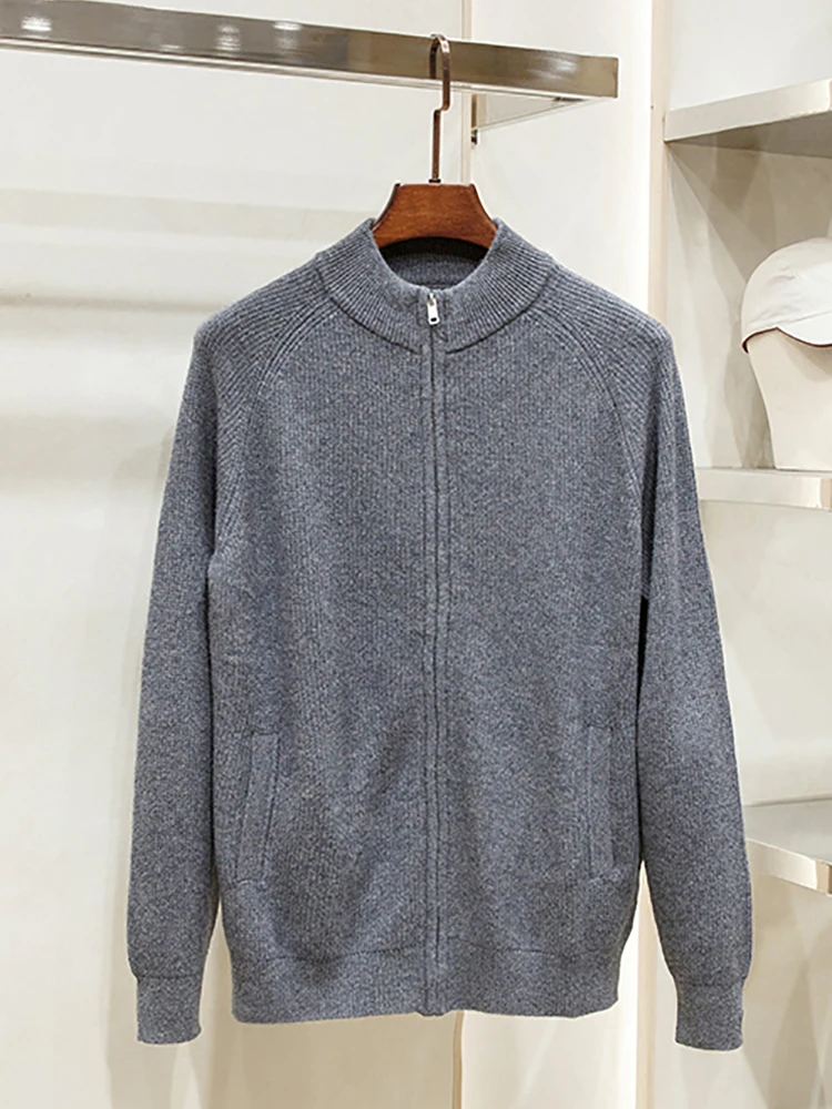 New autumn and winter business leisure solid color men's stand collar sweater cardigan
New autumn and winter business leisure solid color men's stand collar sweater cardigan