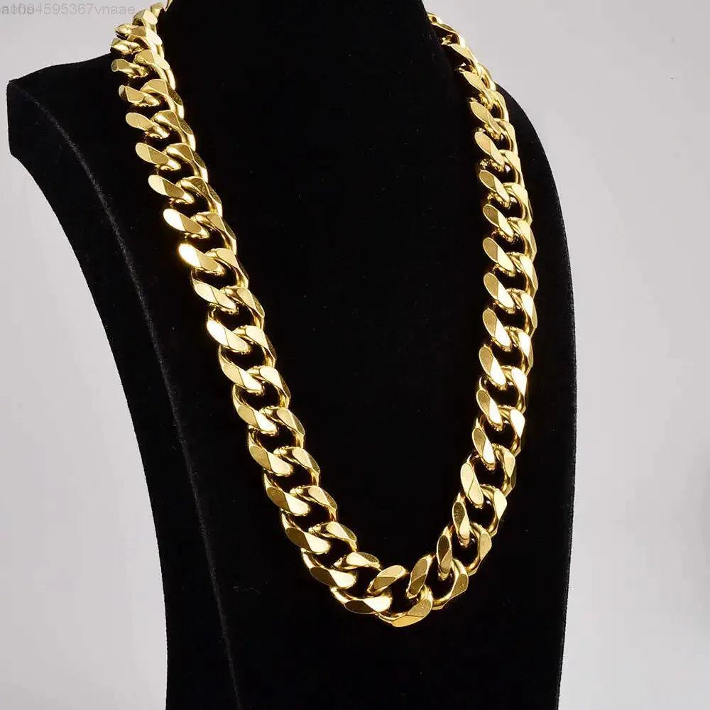 Zircon Buckle 10k 14k 18k Gold Plated 12mm Miami Stainless Steel Cuban Link Chain Necklace Set Men Jewelry Cuban Link
Zircon Buckle 10k 14k 18k Gold Plated 12mm Miami Stainless Steel Cuban Link Chain Necklace Set Men Jewelry Cuban Link