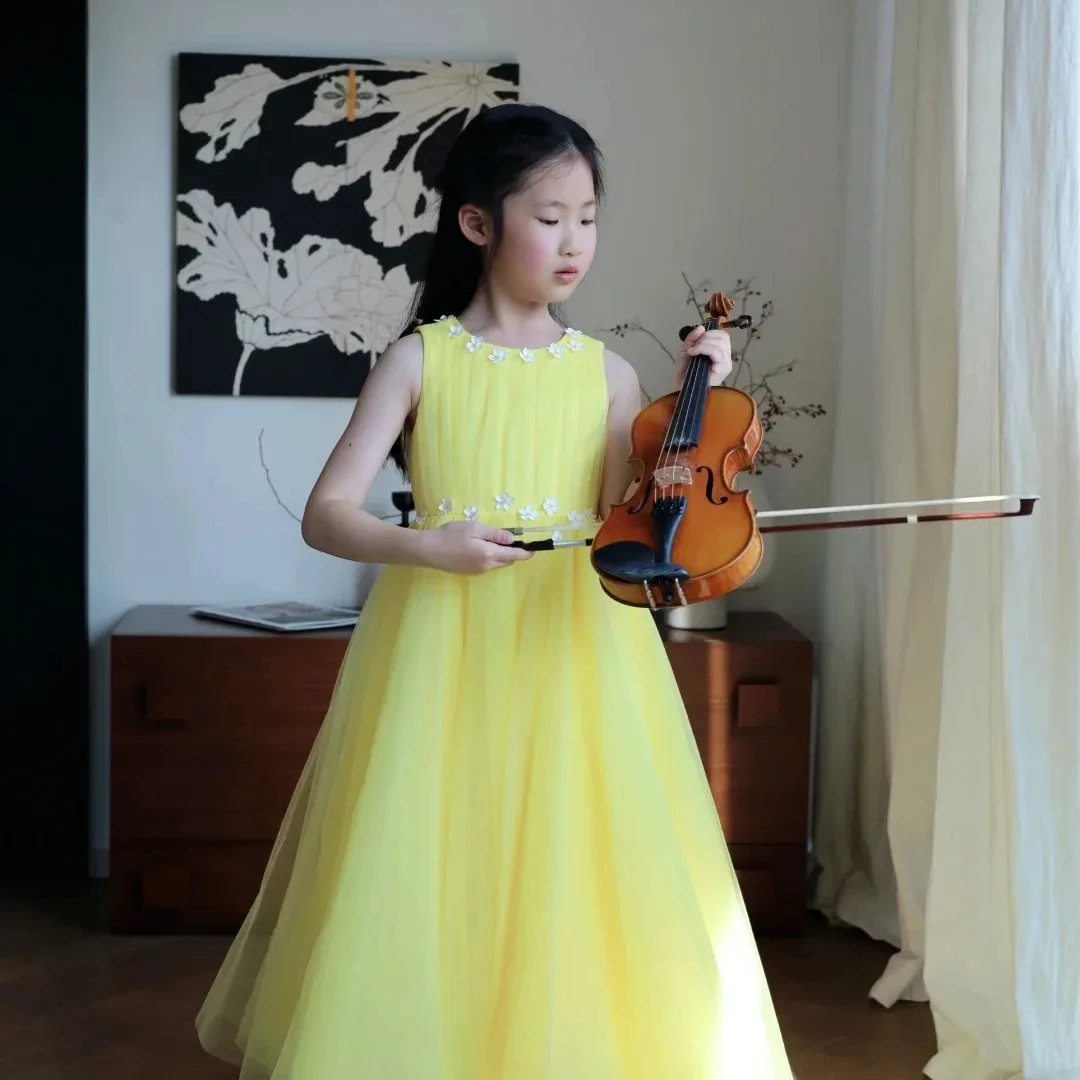 Customized Yellow Flower Girl Dress for Wedding Appliques Sleeveless High Waist Floor Length Kids Birthday First Communion Gown
Customized Yellow Flower Girl Dress for Wedding Appliques Sleeveless High Waist Floor Length Kids Birthday First Communion Gown