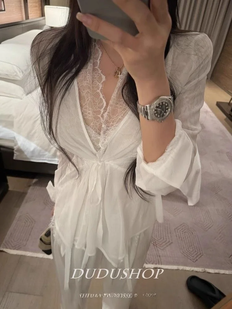 White V-ne Lace Splice Chiffon Top Women's Faion Design Slimming Sexy Spring Summer Blouse Polyester Long Sve irt
White V-ne Lace Splice Chiffon Top Women's Faion Design Slimming Sexy Spring Summer Blouse Polyester Long Sve irt