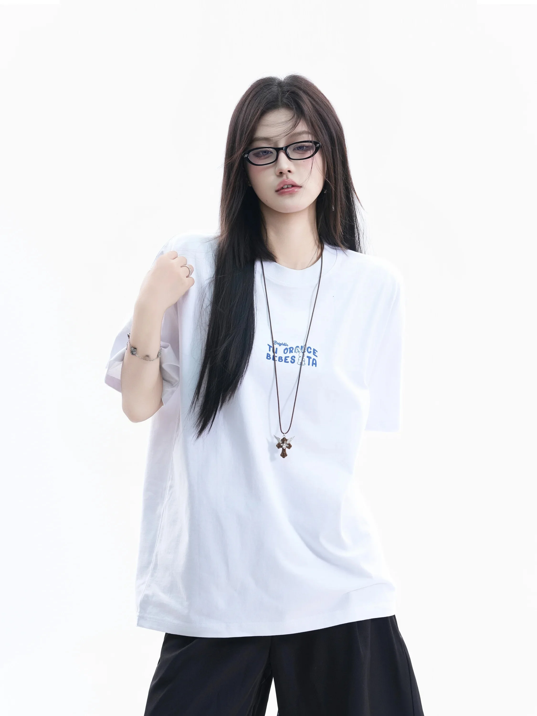 Casual Loose Short Sleeve T-Shirt Women's Basic Style American Streetwear Loose Fit Sporty Top for Couples Cotton round Neck
Casual Loose Short Sleeve T-Shirt Women's Basic Style American Streetwear Loose Fit Sporty Top for Couples Cotton round Neck