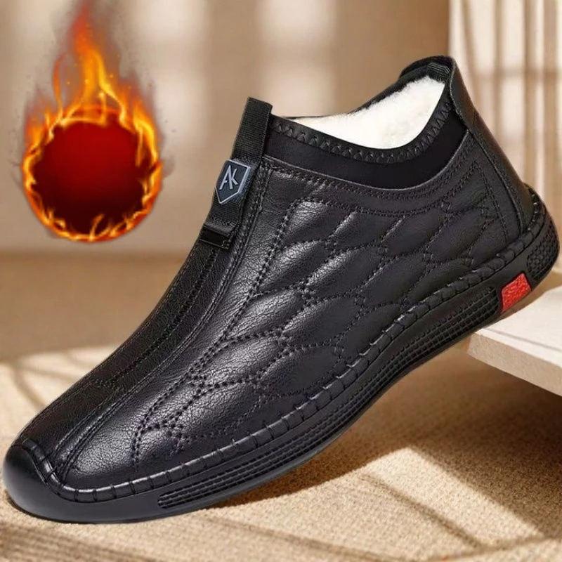 The new autumn and winter leather shoes are warm and fashionable, suitable for outdoor casual wear and can be worn or taken off
The new autumn and winter leather shoes are warm and fashionable, suitable for outdoor casual wear and can be worn or taken off