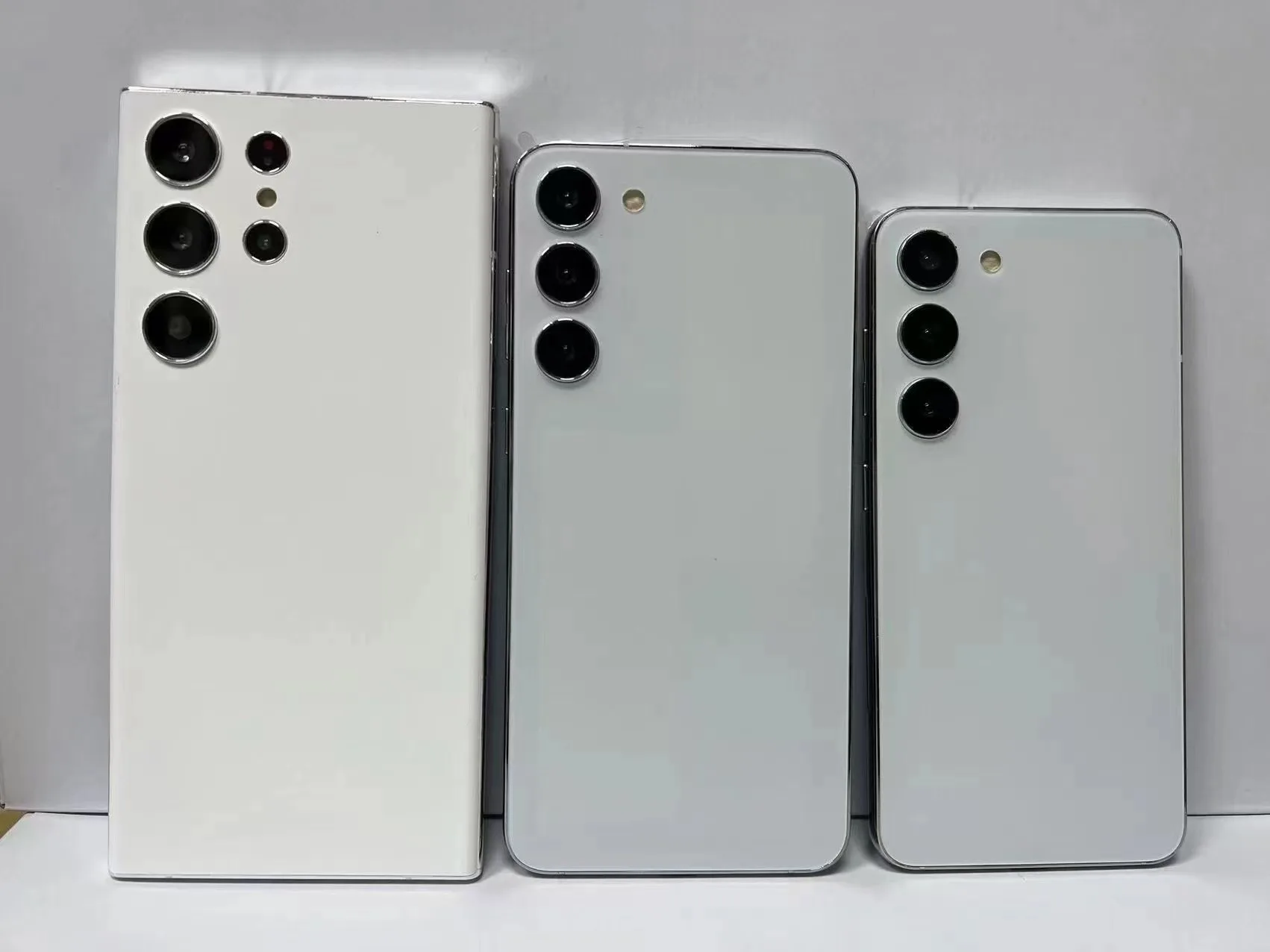 Неработающий поддельный телефон для Samsung Galaxy S23 S22Plus S23 ультра модель муляж телефон Реплика сотовый телефон копия счетчик дисплей игрушки
Неработающий поддельный телефон для Samsung Galaxy S23 S22Plus S23 ультра модель муляж телефон Реплика сотовый телефон копия счетчик дисплей игрушки