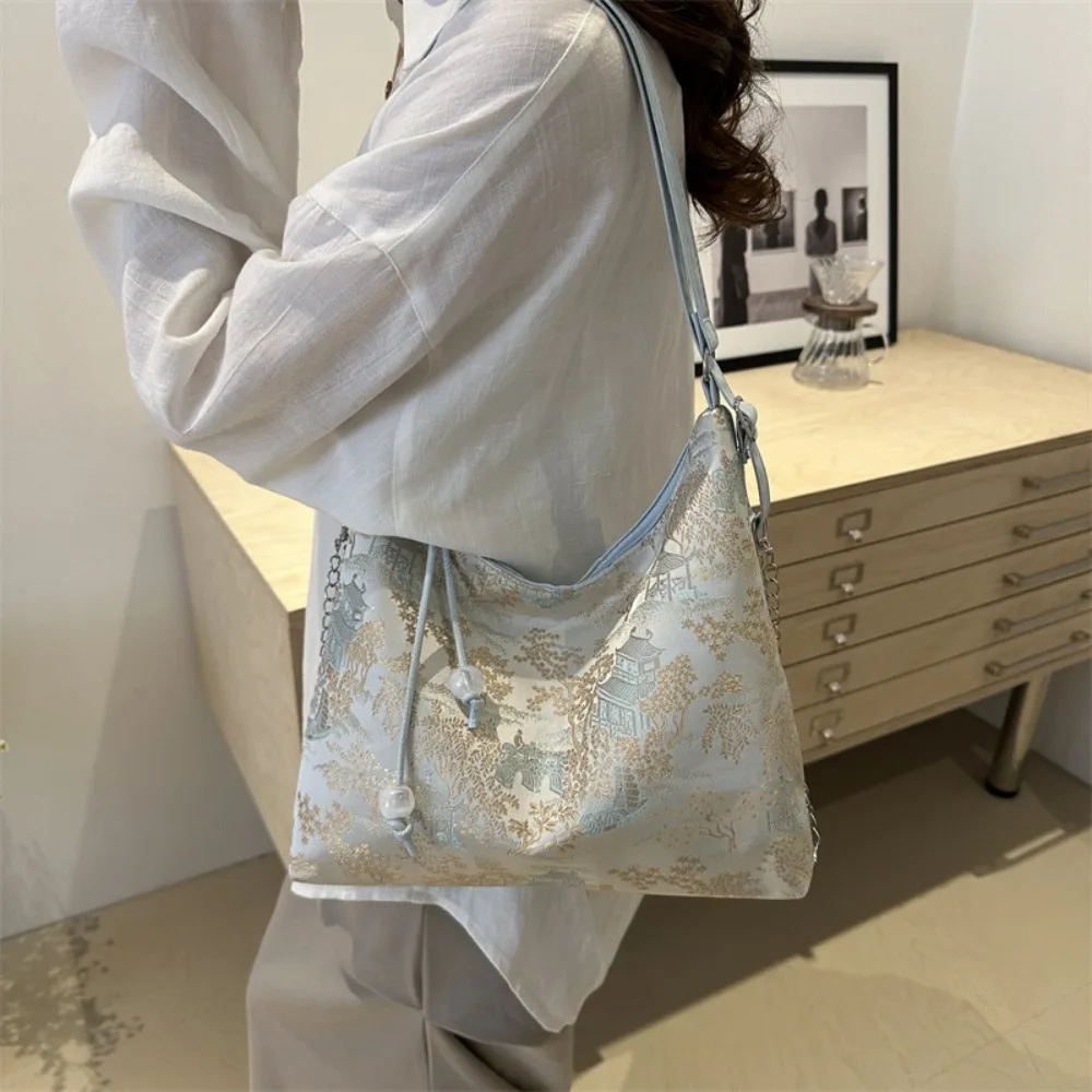 Elegant Chinese Style Backpack Embroidery Multipurpose Cheongsam Tote Bag Exquisite Large Capacity Ancient Underarm Bag Outdoor
Elegant Chinese Style Backpack Embroidery Multipurpose Cheongsam Tote Bag Exquisite Large Capacity Ancient Underarm Bag Outdoor