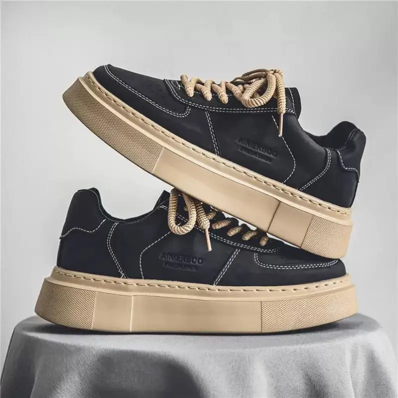 Men's Casual Sport Shoes All-Match Thick Bottom Anti-Slip Fashionable Black Shoes for Autumn And Summer Seasonal Wear
Men's Casual Sport Shoes All-Match Thick Bottom Anti-Slip Fashionable Black Shoes for Autumn And Summer Seasonal Wear