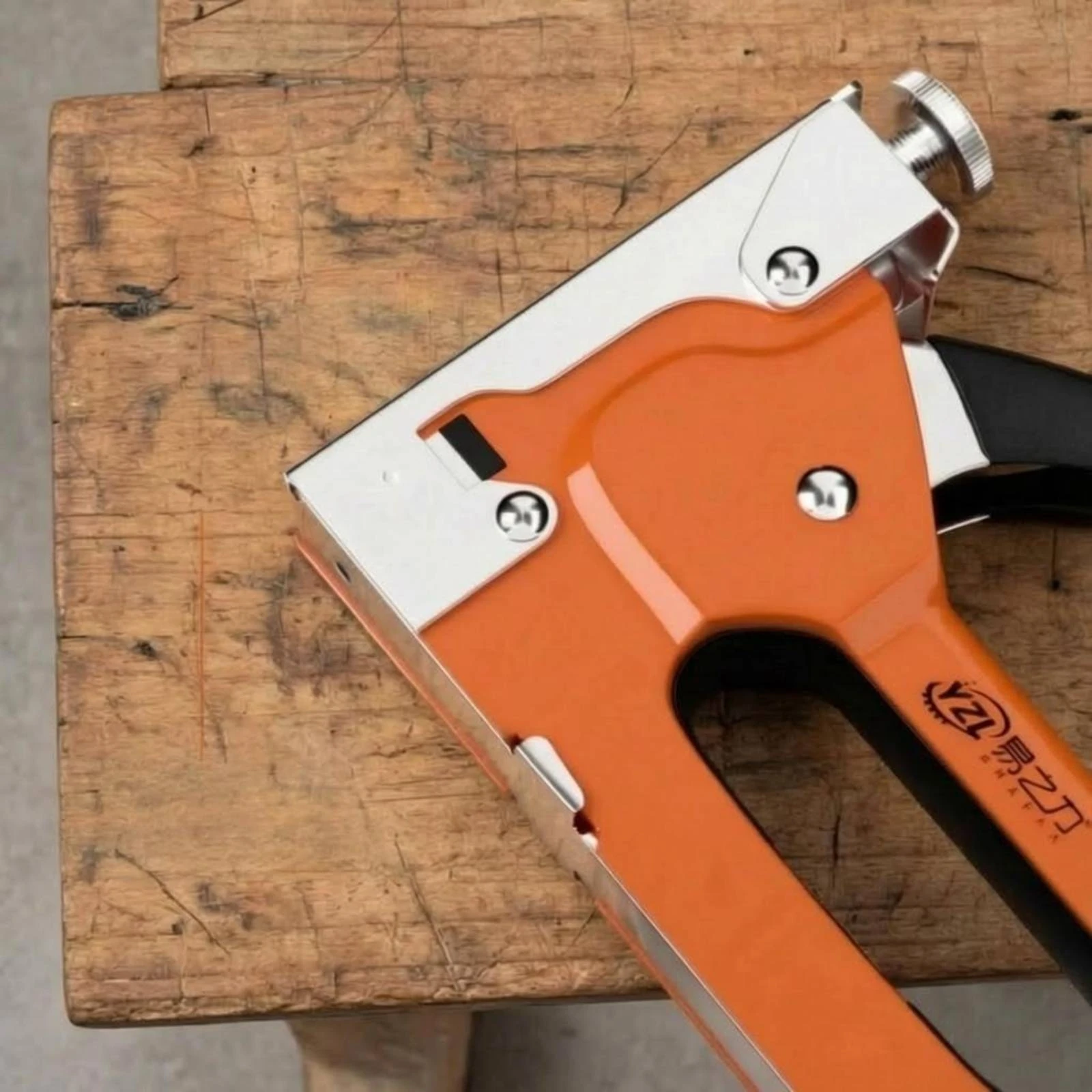 Threetriple-Function Staple Metal Body Heavy-Duty Staple Handheld Stapler Compact Fastening Tool for Woodworking
Threetriple-Function Staple Metal Body Heavy-Duty Staple Handheld Stapler Compact Fastening Tool for Woodworking