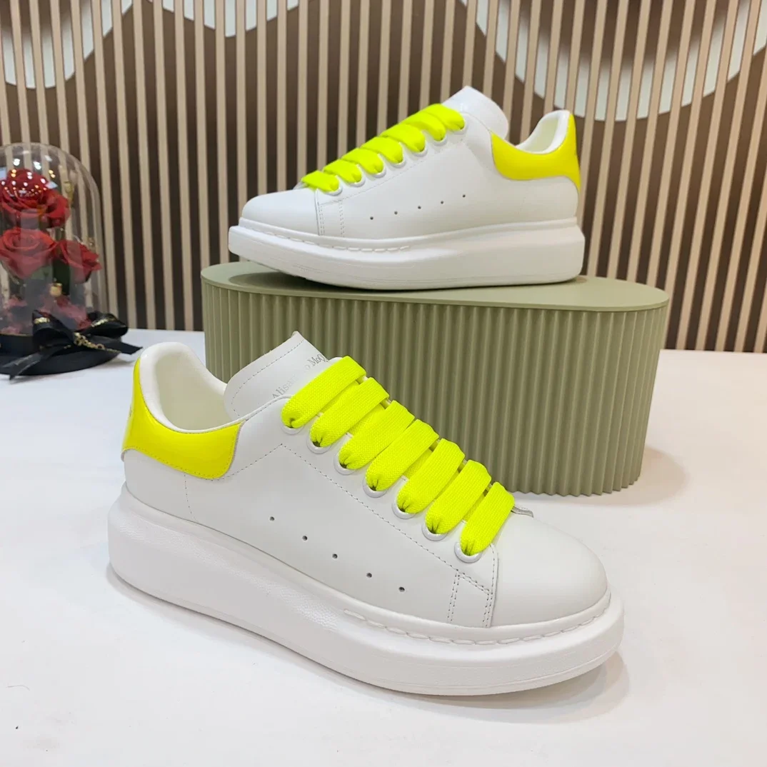 Top Hight Quality Mens Casual Sneakers Real Leather Womens Brand Designer Tennis Shoes Classic Fashion Design AMQ running shoes
Top Hight Quality Mens Casual Sneakers Real Leather Womens Brand Designer Tennis Shoes Classic Fashion Design AMQ running shoes