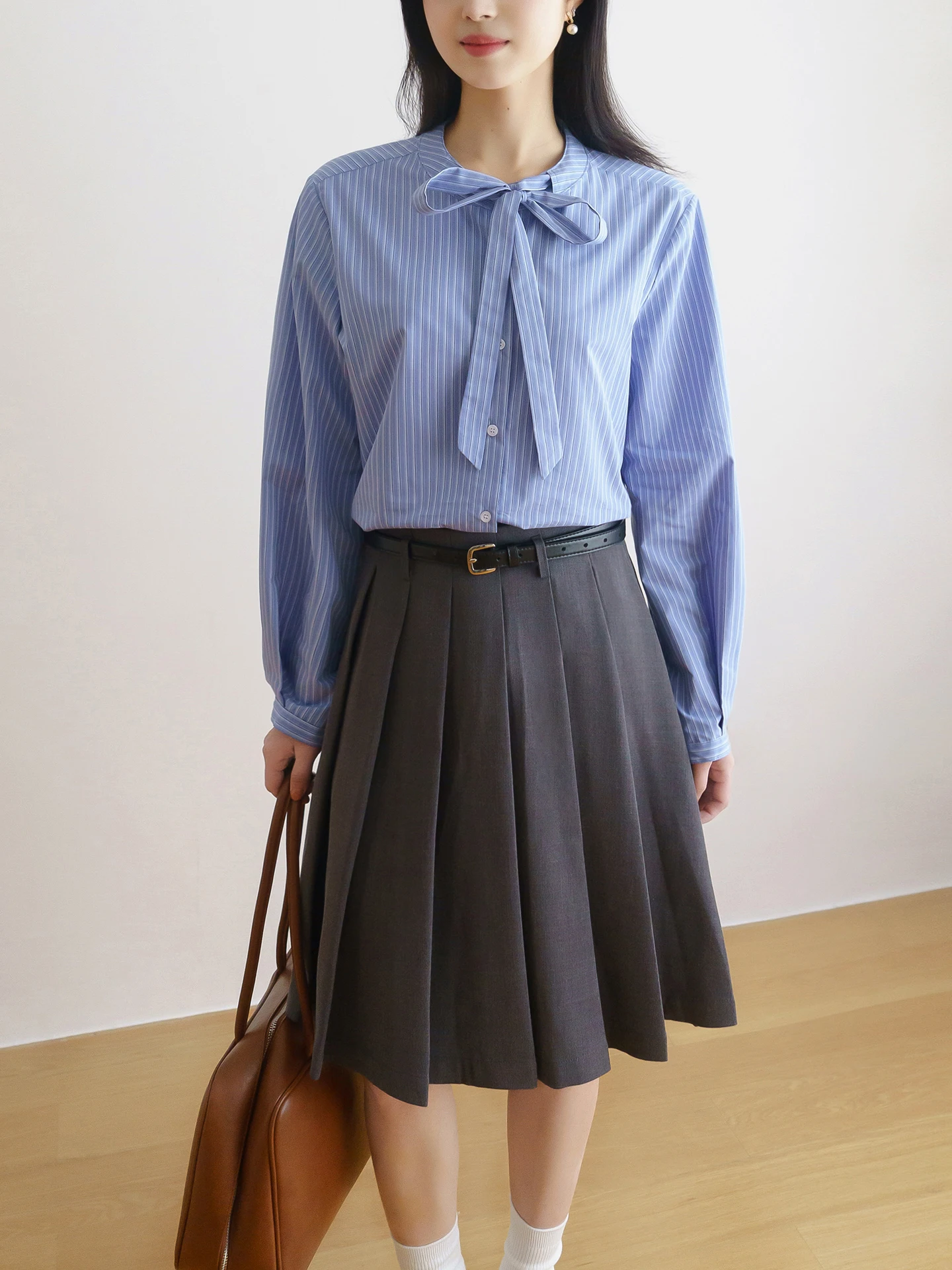 Floradance Women's Striped Shirt Spring 2026 round Neck Commute Style Tie Knot Cotton Long Sleeve Breathable Shirt
Floradance Women's Striped Shirt Spring 2026 round Neck Commute Style Tie Knot Cotton Long Sleeve Breathable Shirt