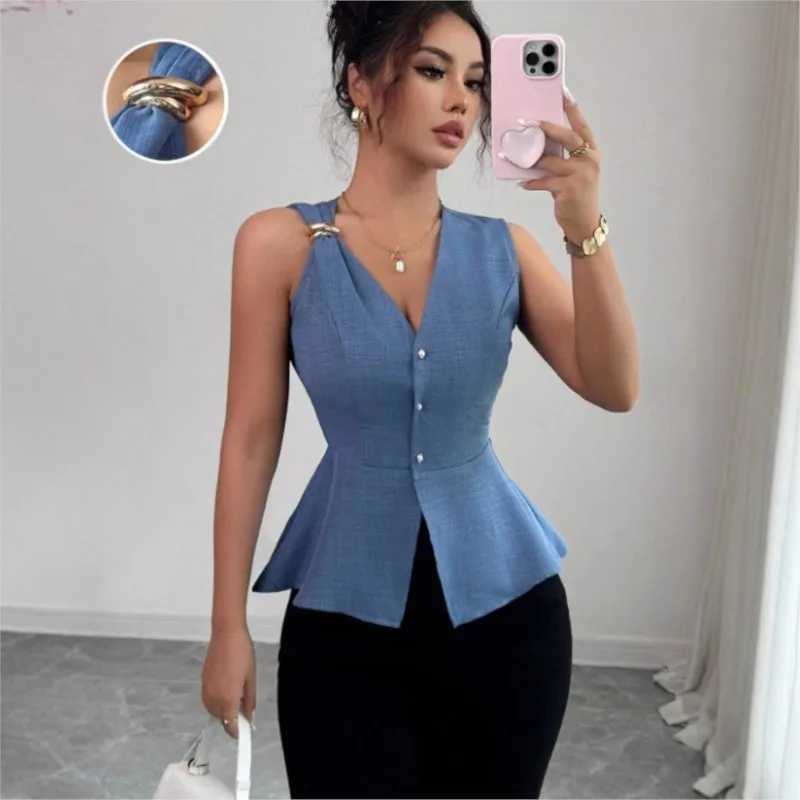 Ladies Top V Neck Sleeveless Solid Color Slim Fit Shirt With Metal Button Women's Blous Detail Waist Summer Outdoor Wear Shirts
Ladies Top V Neck Sleeveless Solid Color Slim Fit Shirt With Metal Button Women's Blous Detail Waist Summer Outdoor Wear Shirts