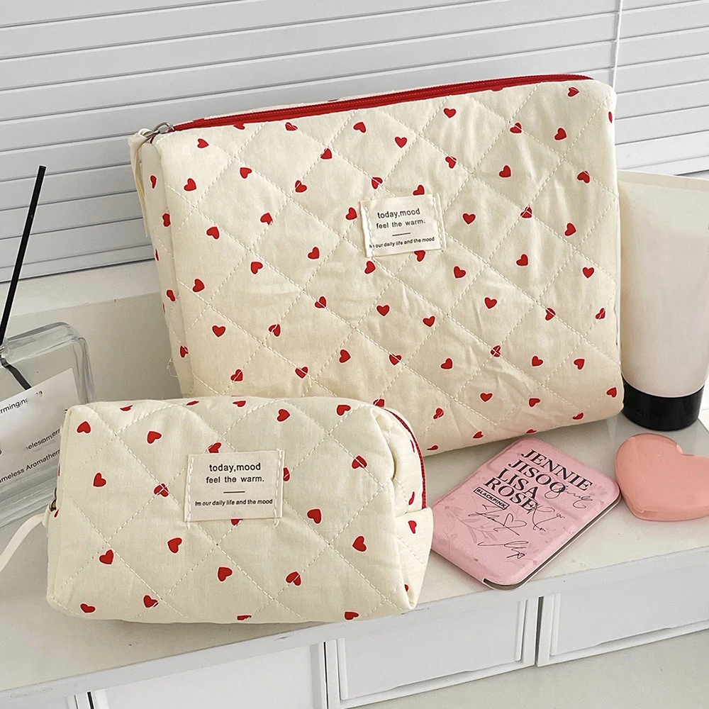 1PC Pink Strawberry Women Cosmetic Quilted Bag Portable Travel Organizer Toiletry Makeup Storage Pouch Handbag Ladies Zipper Bag
1PC Pink Strawberry Women Cosmetic Quilted Bag Portable Travel Organizer Toiletry Makeup Storage Pouch Handbag Ladies Zipper Bag