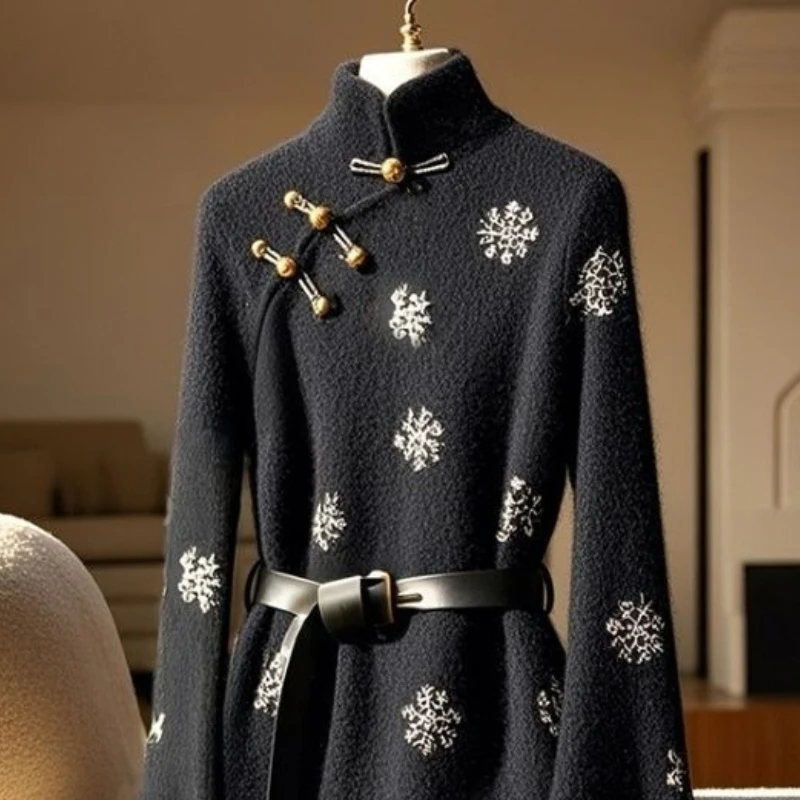 New Chinese Sle Printed Black Stand Collar Knitted Sweater Women Winter Inner Wear Button Sleeve E11544
New Chinese Sle Printed Black Stand Collar Knitted Sweater Women Winter Inner Wear Button Sleeve E11544