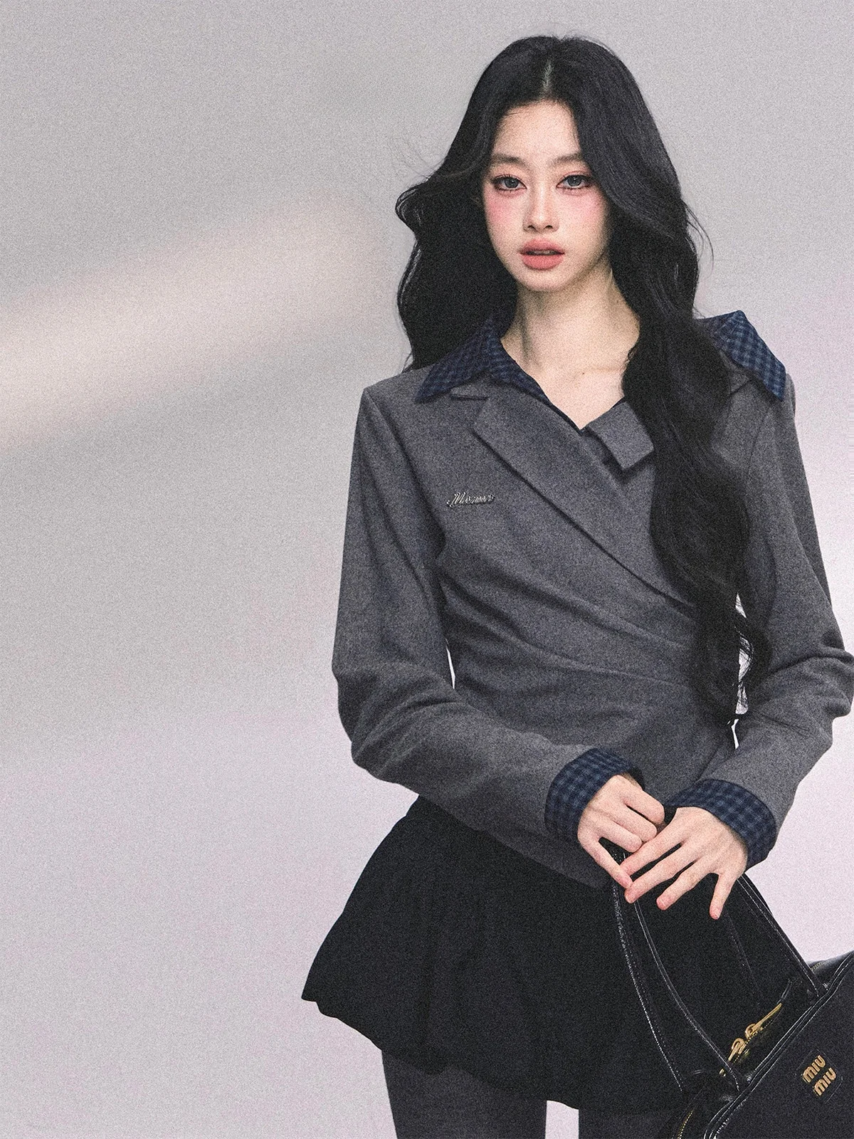 Женская приталенная футболка AOMALM в клетку с длинным рукавом, зимняя модная элегантная кофта из смесового полиэстера с эффектом утяжки на талии
Женская приталенная футболка AOMALM в клетку с длинным рукавом, зимняя модная элегантная кофта из смесового полиэстера с эффектом утяжки на талии