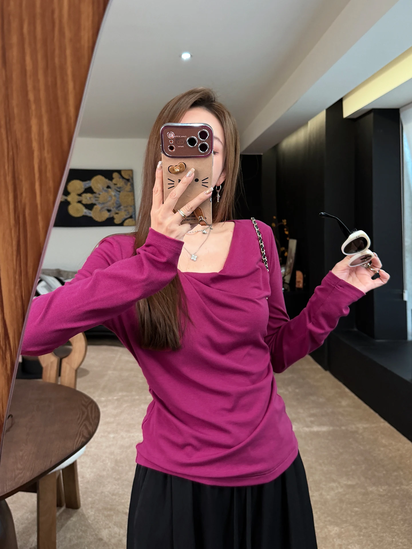 Zhang Sheshi Spring 2026 Asymmetric Shoulder Slim Fit Long Sleeve T-Shirt Purple Top Commute Style Korean Version Cotton Blend
Zhang Sheshi Spring 2026 Asymmetric Shoulder Slim Fit Long Sleeve T-Shirt Purple Top Commute Style Korean Version Cotton Blend