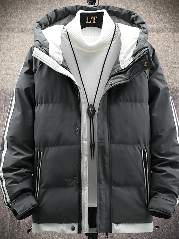 Зимняя утепленная хлопковая куртка для мужчин: модная, ветрозащитная, теплая, с капюшоном, молодежная, свободного кроя, с длинными рукавами
Зимняя утепленная хлопковая куртка для мужчин: модная, ветрозащитная, теплая, с капюшоном, молодежная, свободного кроя, с длинными рукавами