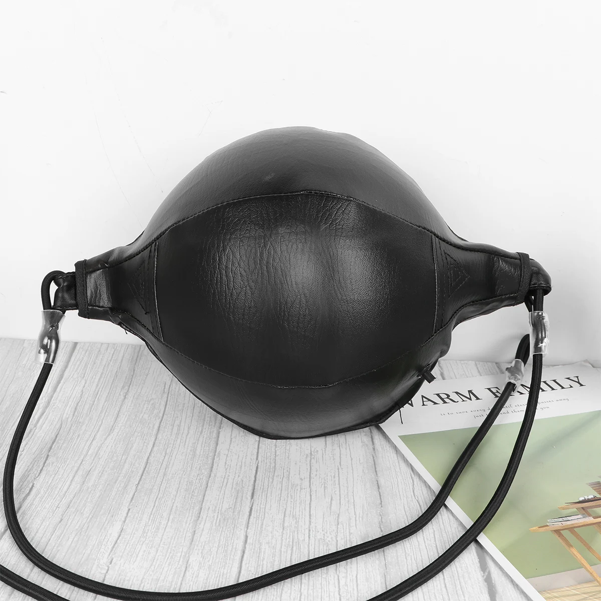 1Pcs Boxing Speed Ball Professional Punching Training High Elastic Workout Reflex Hand Eye Coordination Black
1Pcs Boxing Speed Ball Professional Punching Training High Elastic Workout Reflex Hand Eye Coordination Black