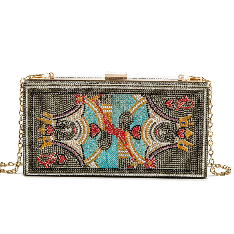 Женская сумка для ужина с игральными картами и бриллиантами, модный банкетный клатч-мессенджер с цепочкой, маленькая квадратная сумка Pochette Elegante Da Cerimonia 
Женская сумка для ужина с игральными картами и бриллиантами, модный банкетный клатч-мессенджер с цепочкой, маленькая квадратная сумка Pochette Elegante Da Cerimonia