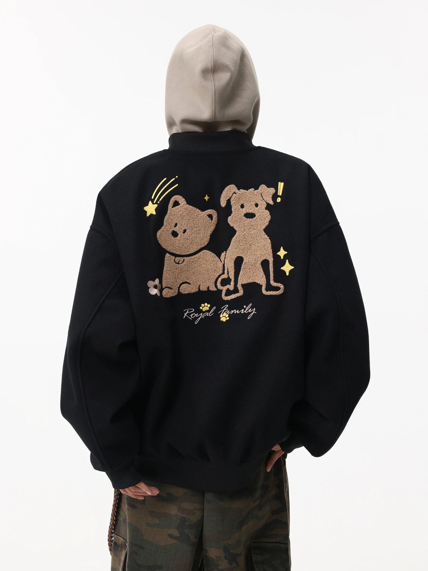 Полотенце для собак в американском стиле ретро с вышивкой, бейсбольное джае, свободная повседневная зимняя верхняя одежда, молодежная заводская застежка-молния
Полотенце для собак в американском стиле ретро с вышивкой, бейсбольное джае, свободная повседневная зимняя верхняя одежда, молодежная заводская застежка-молния