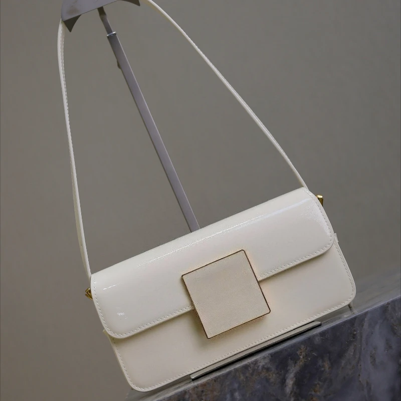 Genuine Leather Soft New Luxury Ladies Hand Bags High Quality Crossbody Bags for Women 2026 Fashion Brand Shoulder Bags
Genuine Leather Soft New Luxury Ladies Hand Bags High Quality Crossbody Bags for Women 2026 Fashion Brand Shoulder Bags