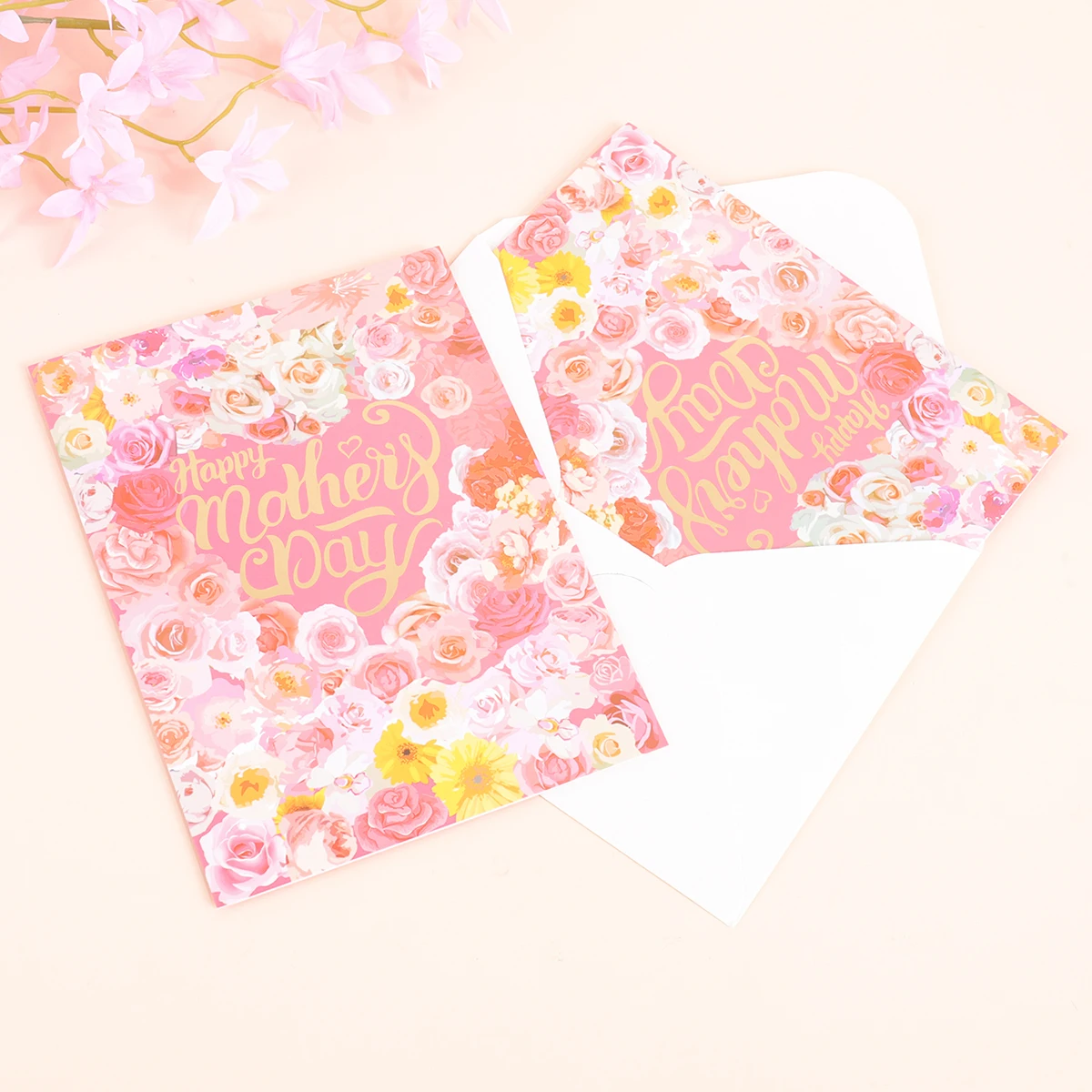 Mother's Day pop-up card 3D design, gold foil floral letter patterns,heartfelt holiday greeting card envelope, gift for mom
Mother's Day pop-up card 3D design, gold foil floral letter patterns,heartfelt holiday greeting card envelope, gift for mom