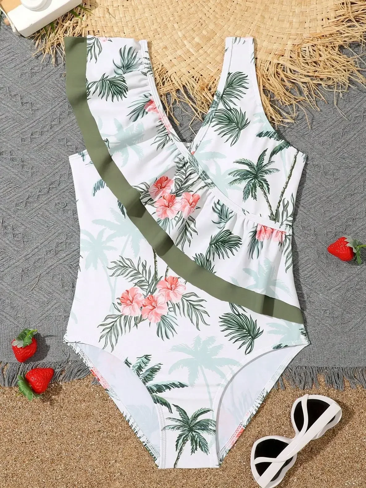Girls Teens One Piece Swimsuit Kids 8-12 Years Summer Ruffle Swimwear Children Beachwear Floral Print Swimming Suit Monokini
Girls Teens One Piece Swimsuit Kids 8-12 Years Summer Ruffle Swimwear Children Beachwear Floral Print Swimming Suit Monokini