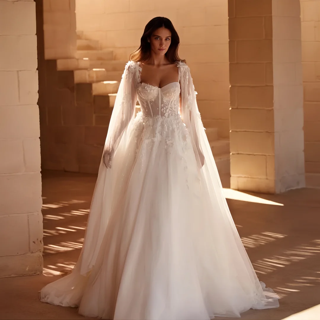 Customized Gorgeous A-Line Tulle Wedding Dresses Sweetheart Spaghetti Strapless Robe Appliques Flowers Bridal Gown Vestido De
Customized Gorgeous A-Line Tulle Wedding Dresses Sweetheart Spaghetti Strapless Robe Appliques Flowers Bridal Gown Vestido De