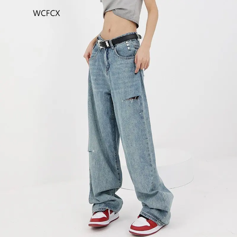 WCFCX STUDIO Ripped Vintage Woman's Distressed Jeans Streetwear Hole Hip Hop High Waist Pants Straight Denim Trousers
WCFCX STUDIO Ripped Vintage Woman's Distressed Jeans Streetwear Hole Hip Hop High Waist Pants Straight Denim Trousers