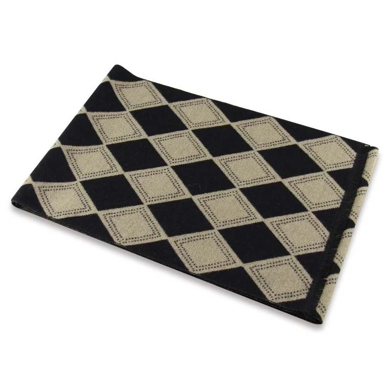 Брендовый дизайнерский зимний кашемировый шарф, мужские роскошные шарфы из пашмины с буквенным принтом, модные мужские деловые мягкие теплые шарфы на шею 
Брендовый дизайнерский зимний кашемировый шарф, мужские роскошные шарфы из пашмины с буквенным принтом, модные мужские деловые мягкие теплые шарфы на шею