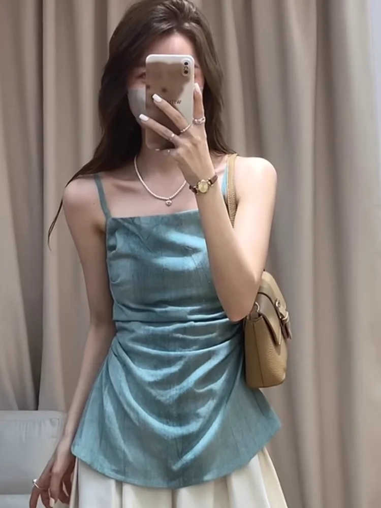 Elegant Pleated Slimming Strap Vest Women's Summer Design Short Sleeveless Top Outerwear Casual Commute Style Body Shape
Elegant Pleated Slimming Strap Vest Women's Summer Design Short Sleeveless Top Outerwear Casual Commute Style Body Shape