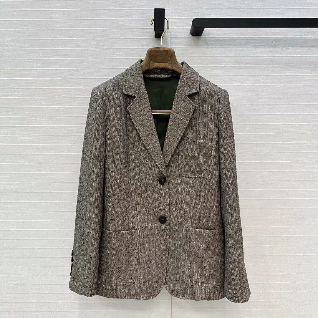 Vintage Old Money Style Brown Blazer Jacket Women New Autumn Winter Notched Pocket Single Breasted Long Sleeve Office Suit Coat
Vintage Old Money Style Brown Blazer Jacket Women New Autumn Winter Notched Pocket Single Breasted Long Sleeve Office Suit Coat
