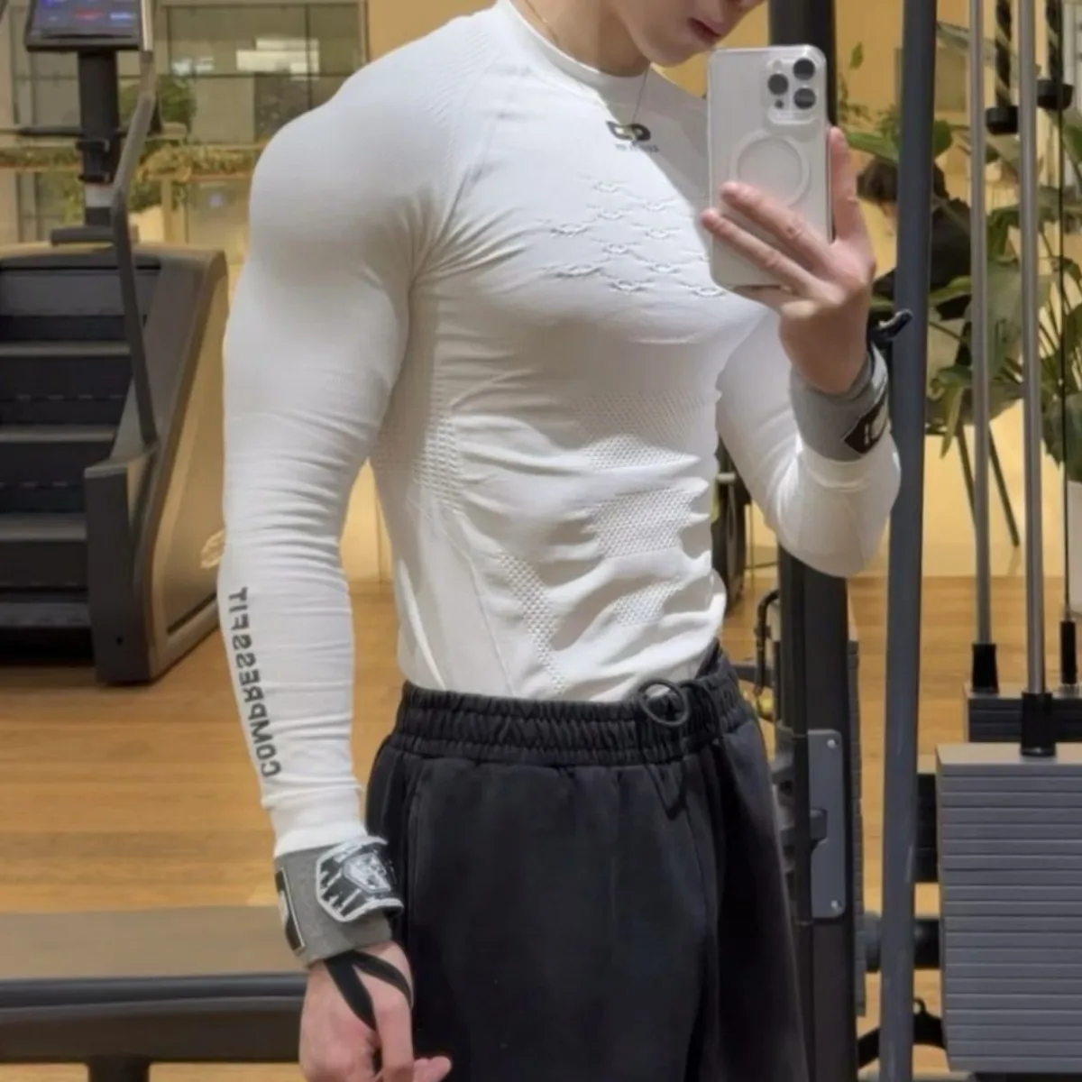 Мужской лыжный комплект термоосновного слоя, быстросохнущее компрессионное нижнее белье для бега, впитывающее влагу, зимний базовый слой, теплый уличный
Мужской лыжный комплект термоосновного слоя, быстросохнущее компрессионное нижнее белье для бега, впитывающее влагу, зимний базовый слой, теплый уличный