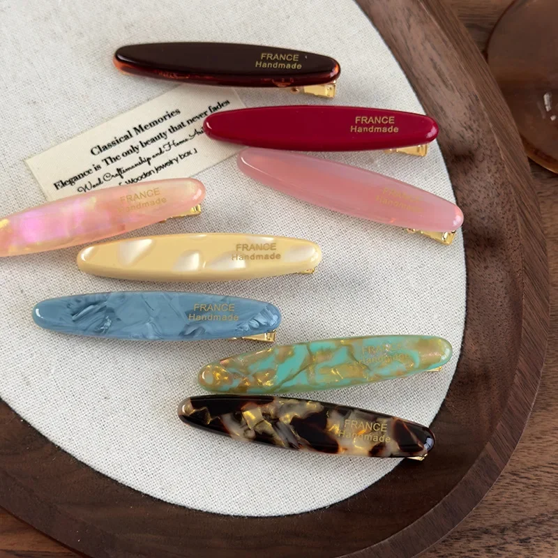 Retro French Temperament Simple Barrettes Color Acetate Oval Hair Clips For Womens Girls Sweet Hairpins Fashion Hair Accessories
Retro French Temperament Simple Barrettes Color Acetate Oval Hair Clips For Womens Girls Sweet Hairpins Fashion Hair Accessories