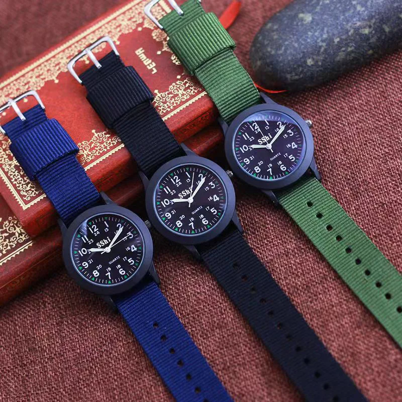 2024 Student Simple and Clear Numbers Little Boys Sports Canvas Quartz Korean Edition Electronic Tide Watch Children's Watch
2024 Student Simple and Clear Numbers Little Boys Sports Canvas Quartz Korean Edition Electronic Tide Watch Children's Watch