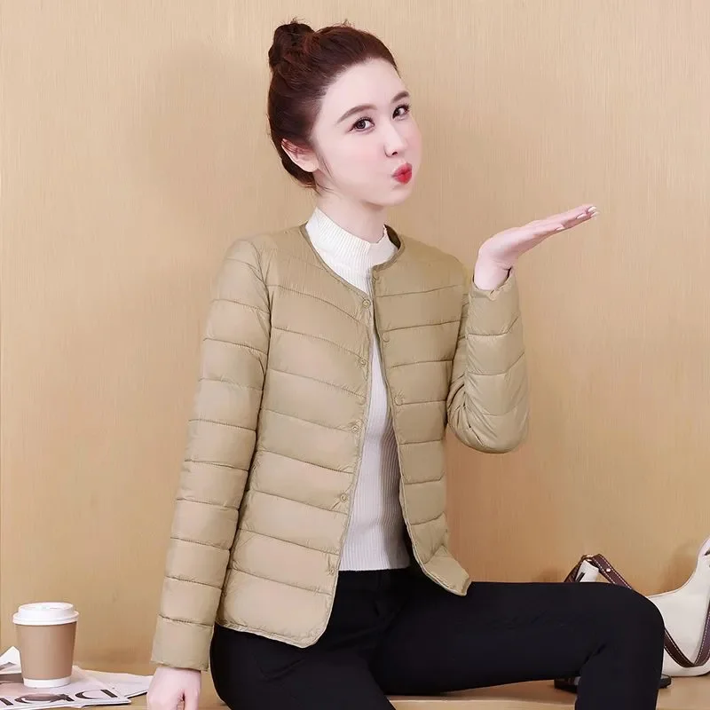 2026 New Autumn Winter Down Cotton Jacket Women Parkas Thin Light Warm Cotton Padded Coat Female Short Casual Outwear Lady Tops
2026 New Autumn Winter Down Cotton Jacket Women Parkas Thin Light Warm Cotton Padded Coat Female Short Casual Outwear Lady Tops