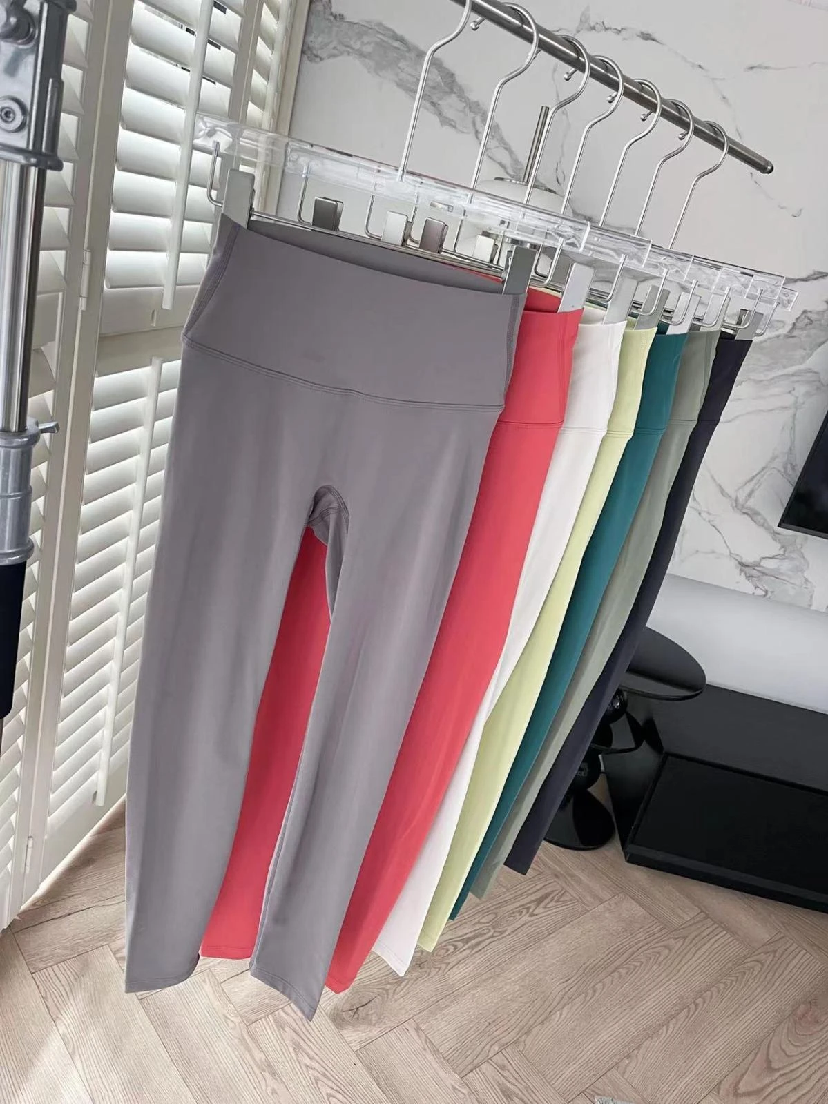 High-Waist Fitness Pants Women's Running Yoga Tight Pants Quick-Drying Tummy Control Butt Lifting Peachy Butt Yoga Pants
High-Waist Fitness Pants Women's Running Yoga Tight Pants Quick-Drying Tummy Control Butt Lifting Peachy Butt Yoga Pants