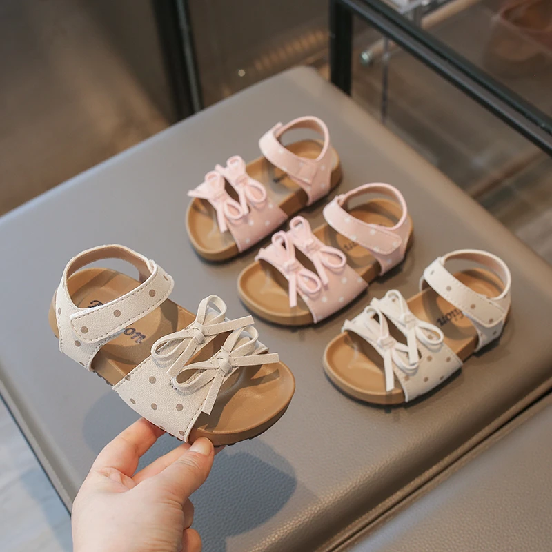 Mumoresip Girls Summer Sandals with Bow Polka Dot Kids Open-toe School Sandals Outdoor Non-slip Children Beach Sandals Soft Sole
Mumoresip Girls Summer Sandals with Bow Polka Dot Kids Open-toe School Sandals Outdoor Non-slip Children Beach Sandals Soft Sole