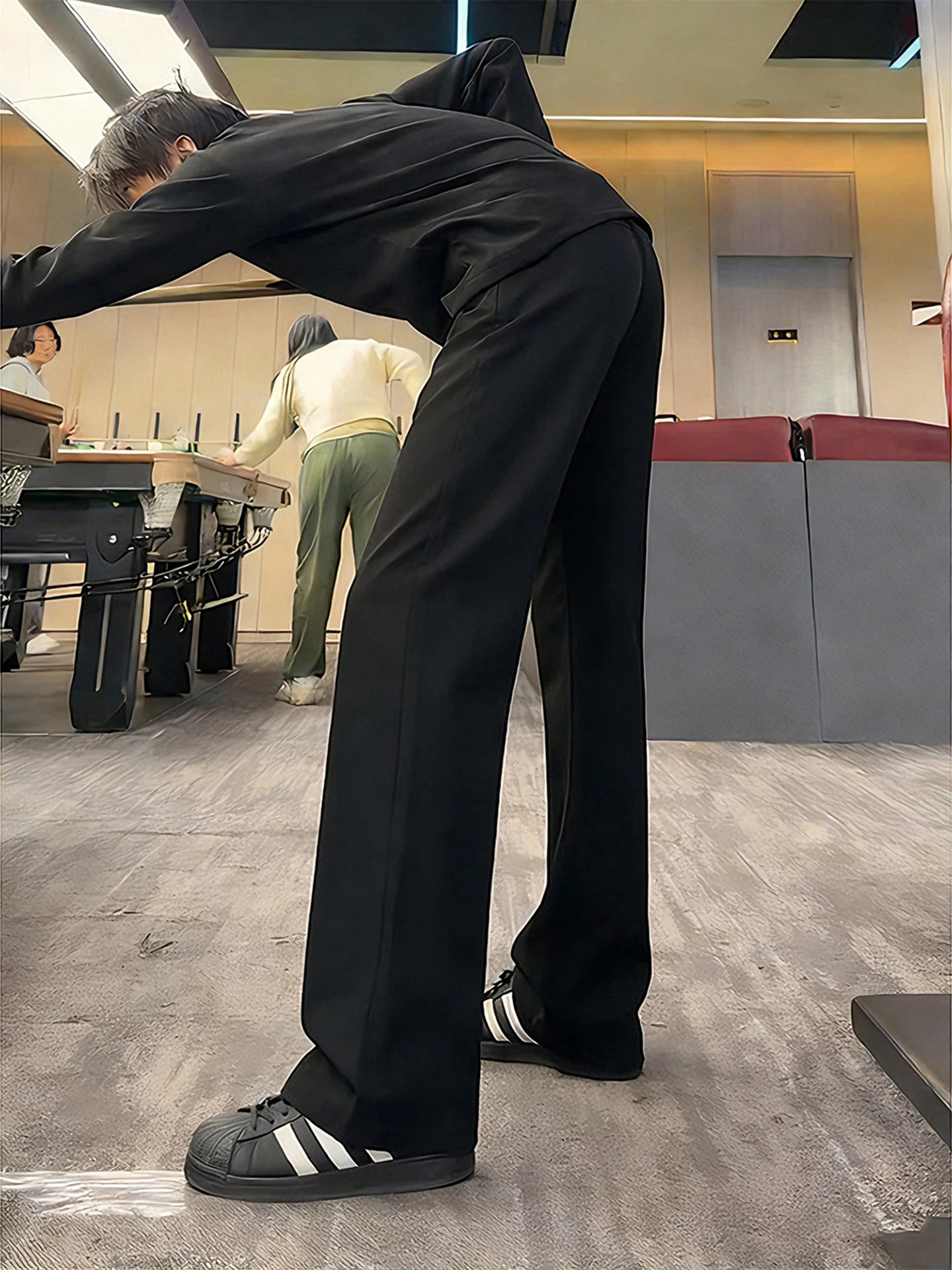 Cleanfit Men's Bla Straight Leg Fce Lined Suit Pants American Sle Micro Flared Trousers Casual Pants for Daily Wear
Cleanfit Men's Bla Straight Leg Fce Lined Suit Pants American Sle Micro Flared Trousers Casual Pants for Daily Wear