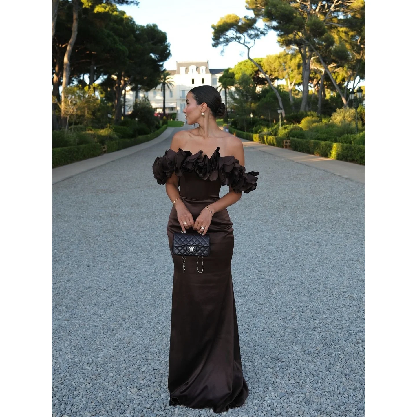 Lorrtta Satin Off The Shoulder Brown Mermaid Evening Dress 2026 Prom Dress Formal Evening New Trending Ladies Fashion Customized
Lorrtta Satin Off The Shoulder Brown Mermaid Evening Dress 2026 Prom Dress Formal Evening New Trending Ladies Fashion Customized