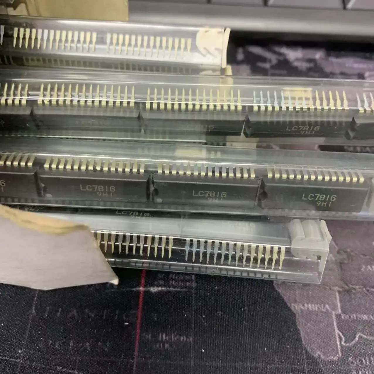 (1 шт.) LC7186 Электронный компонент, чип IC, интегральная схема, в наличии
(1 шт.) LC7186 Электронный компонент, чип IC, интегральная схема, в наличии